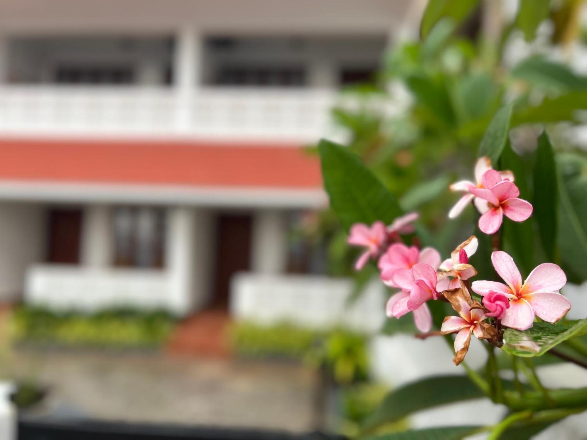 Buddha Beach Hotel Kovalam Exterior foto